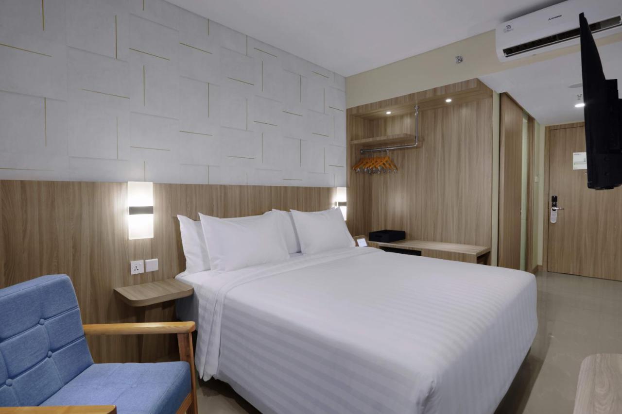 Aston Nagoya City Hotel Batam Ngoại thất bức ảnh